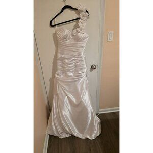 Da Vinci Bridal Wedding Dress Satin Size 6 One Shoulder Floral NWD Msrp $759